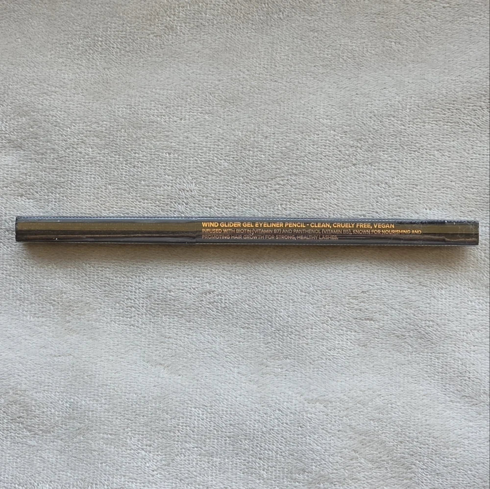 😍WHATS UP BEAUTY Wind Glider Gel Eyeliner Pencil